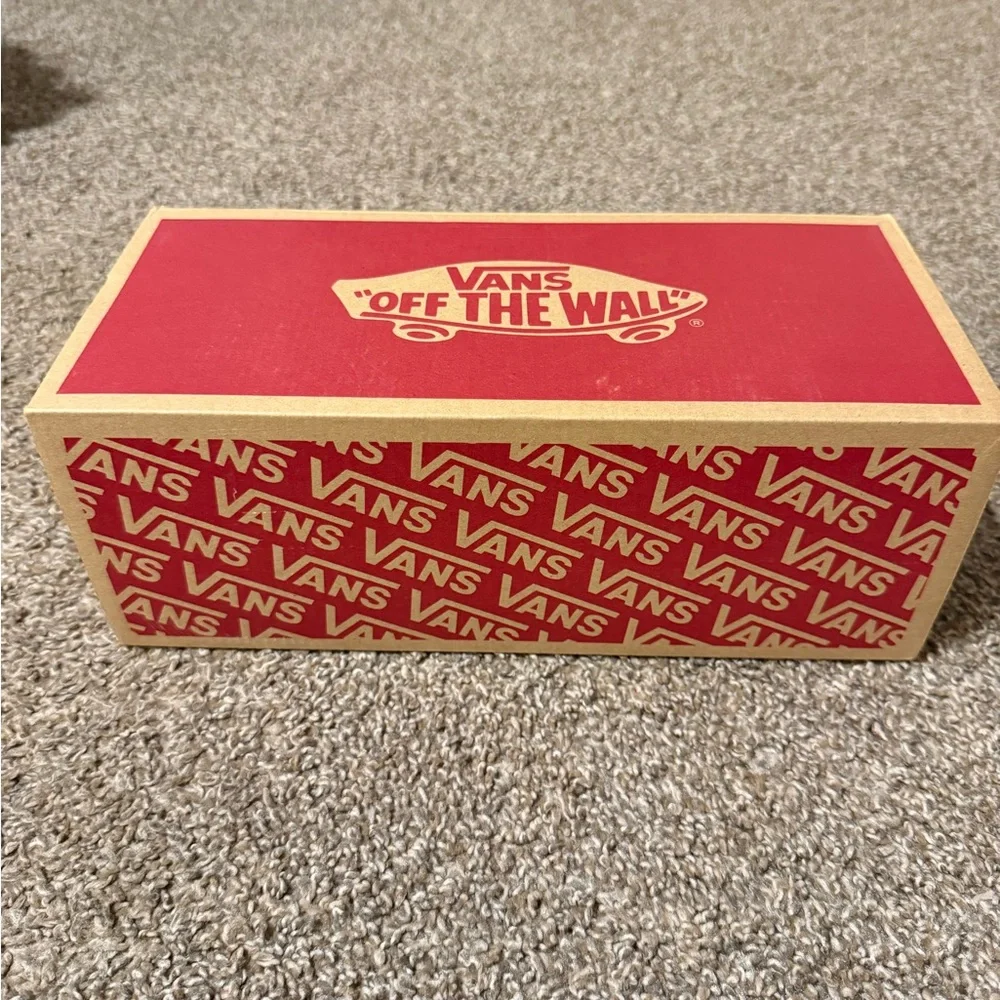 Brand new white Vans - Size 9 1/2 - Picture 9 of 9